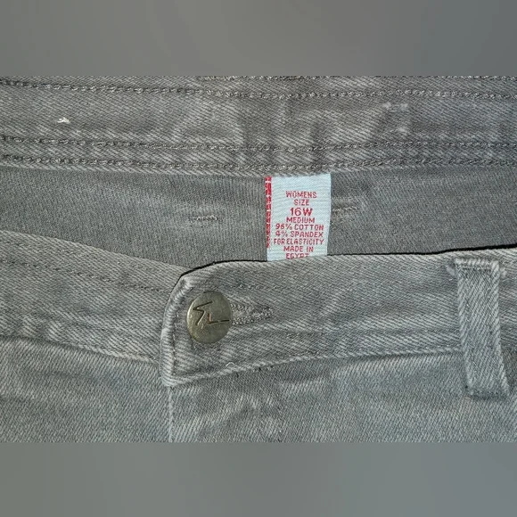 GLORIA VANDERBILT Sz 16W women's Grey Straight Leg Jeans - Picture 3 of 3